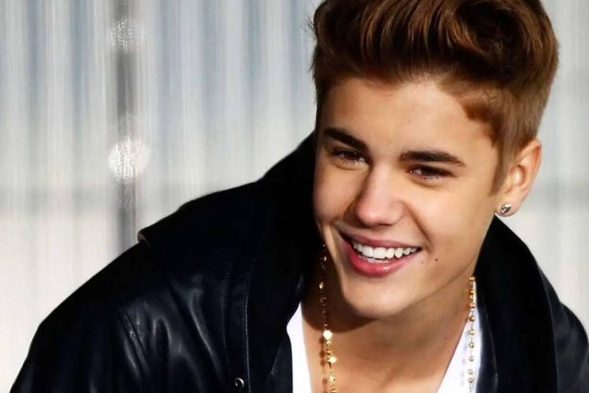 «جاستین بیبر» کارکنان اپل را به خفه‌کردن تهدید کرد