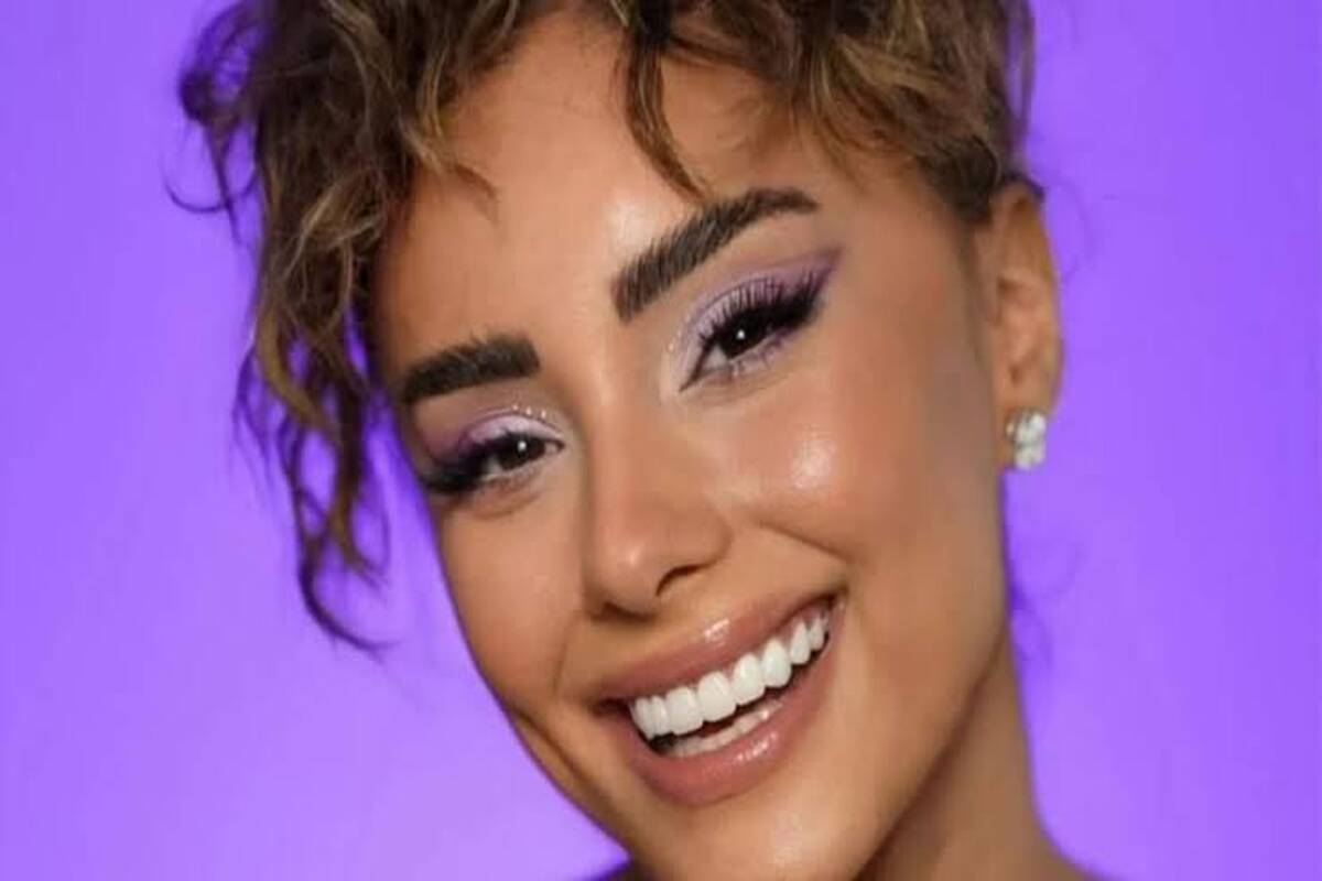 عکسی عاشقانه از خواننده معروف ترکیه و همسر ایرانی اش