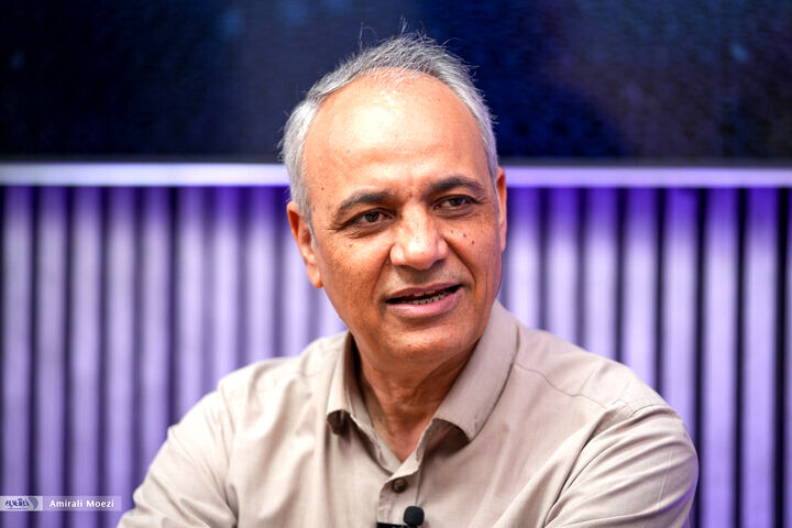 زیدآبادی خطاب به شروین حاجی‌پور: خم به ابرو نیاور