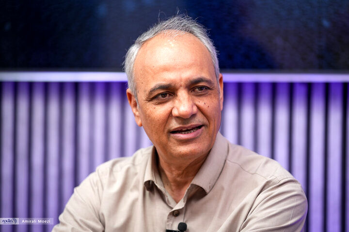 زیدآبادی خطاب به شروین حاجی‌پور: خم به ابرو نیاور