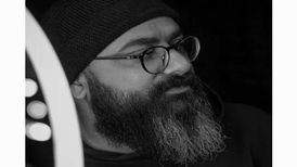 دانلود آهنگ کل بزن سرود بخون ایمان طهماسبی