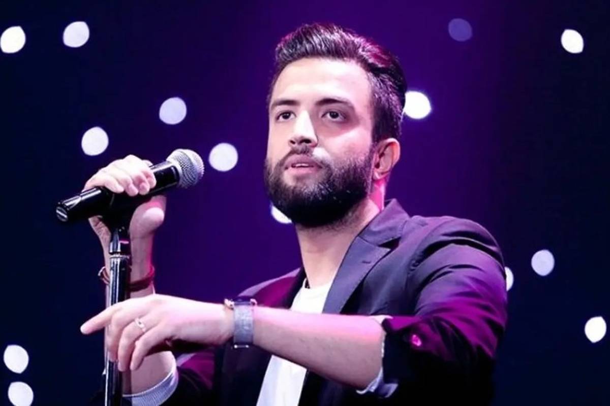  اجرای زندهٔ بنیامین بهادری در پل طبیعت بعد از تهدید ترامپ به حمله به پل‌ها