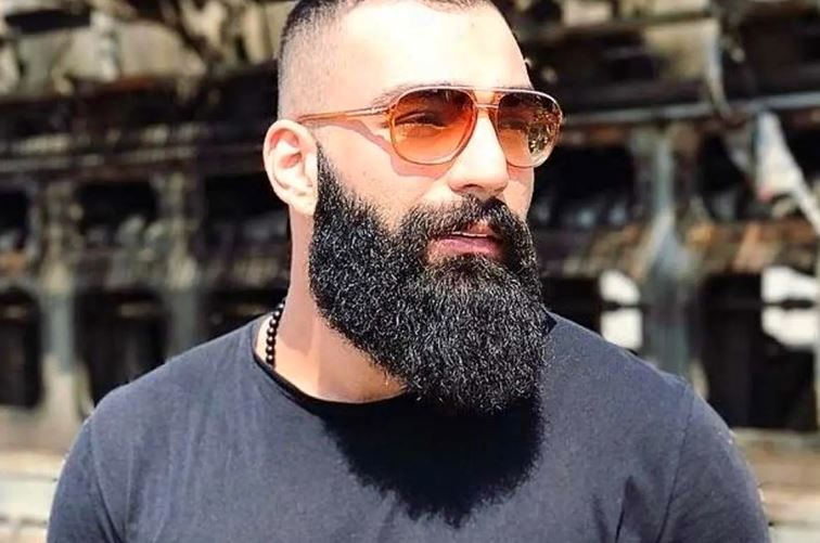 زمستان ۱۴۰۴: رونمایی حمید صفت از چهره جدیدش