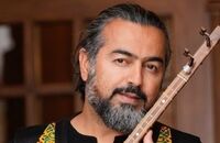 گلچینی از قطعات قدیمی را در جشنواره موسیقی فجر اجرا کردم

