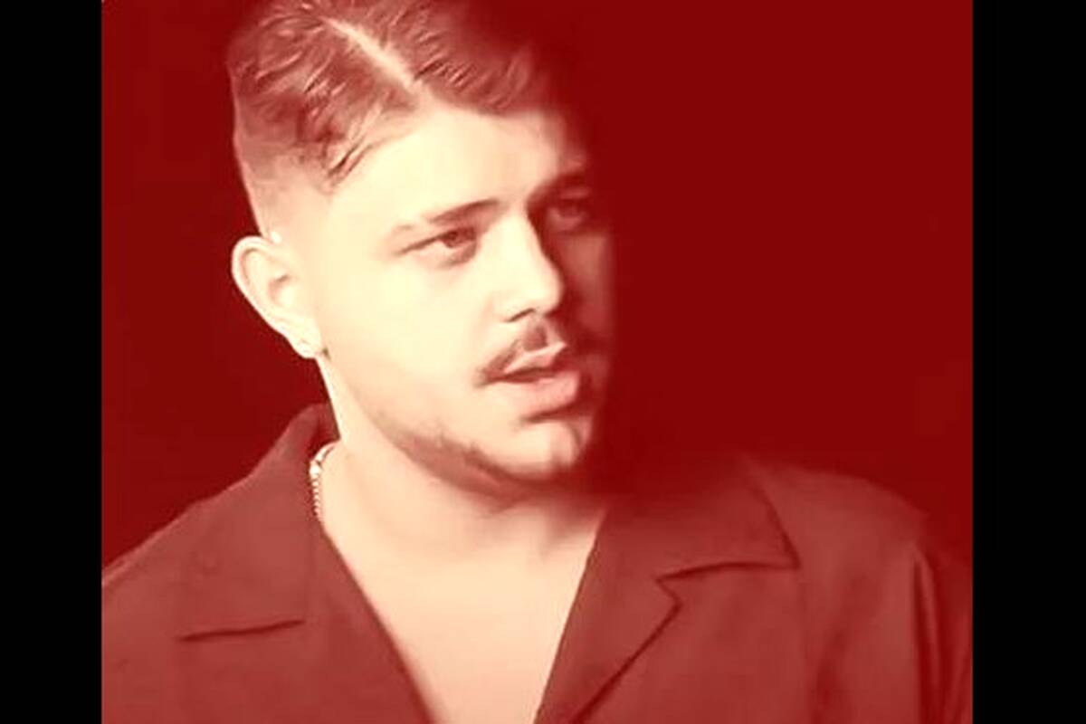دانلود آهنگ گل منو پر پر کردن رفت / آرمان حسینی