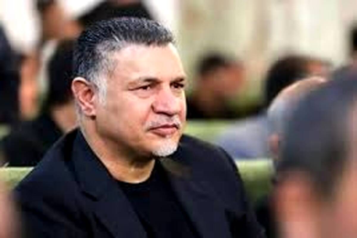 تصویر جنجالی علی دایی با خواننده منشوری