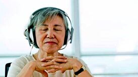 چرا گوش دادن به موسیقی ضروری است؟