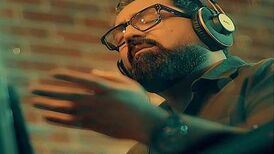 دانلود آهنگ هویار جاذبه