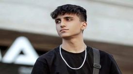 دانلود آهنگ بین نبض و قلبم میزنه تند تند هر وقت