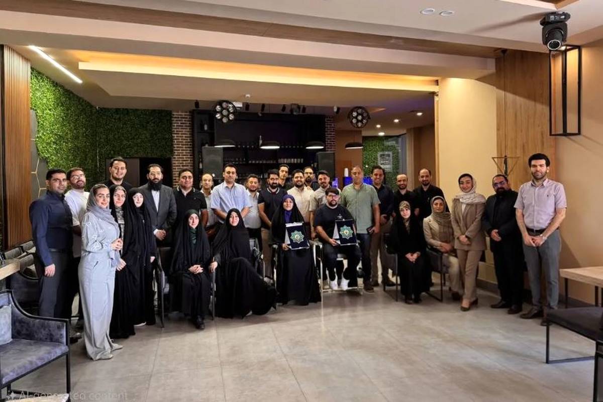 تجلیل از بانوی اثرگذار رسانه و سیاست، در ویژه‌برنامه «ستارگان خبرفوری»