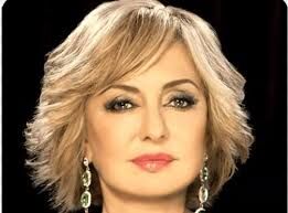 گوگوشِ محجبه در حال اجرا در پاریس در ۲۰ سالگی!