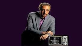 عکسی از محمدرضا حیاتی در کنسرت خواننده مشهور