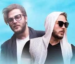 دانلود اهنگ مسیح و آرش AP حالا که اینجوری برف هی داره پشت هم میاد تو هم بیا