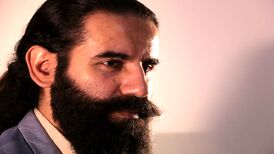 تک آهنگ «حکم بده» منتشر شد 
