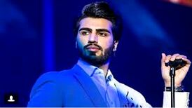 لحظات احساسی رهام هادیان در کنسرت ماکان بند
