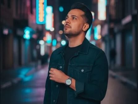 دانلود آهنگ علی سروش ساعت جفت