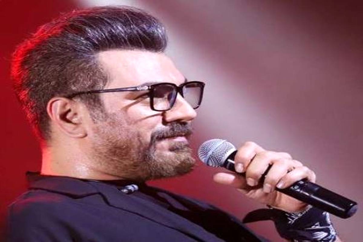 آهنگ «ماه و کمونچه» با صدای گرشا رضایی