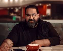 عکس خانوادگی جدید رضا صادقی