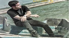 دانلود آهنگ قدیمی محسن یگانه به نام بمون