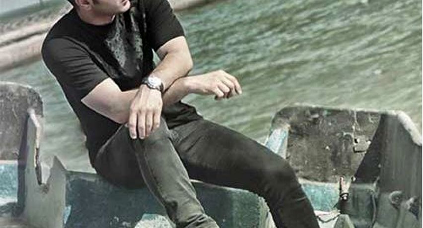 دانلود آهنگ قدیمی  محسن یگانه به نام بمون