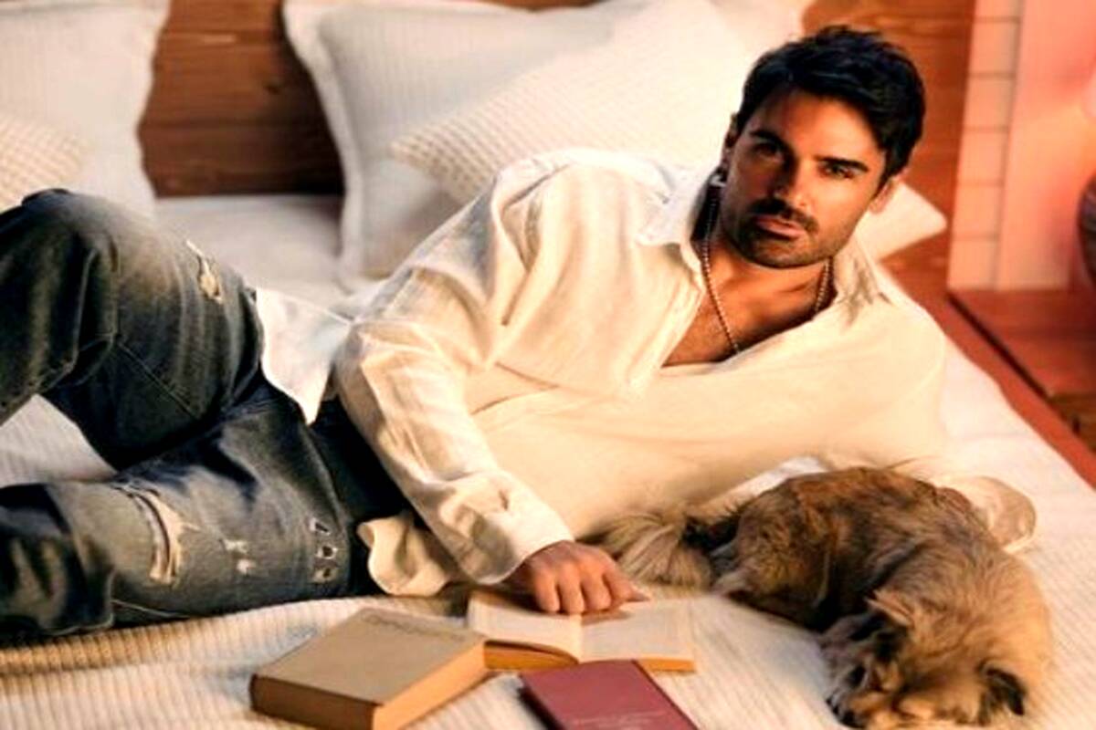 دانلود آهنگ دختر چشم ابرو مشکی که دل نمیده به هیشکی