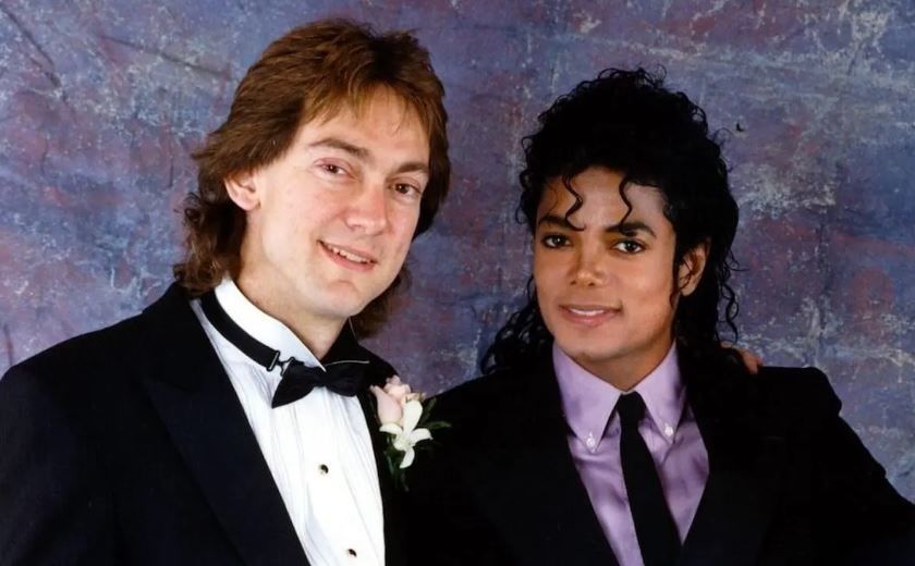 چگونه وکیل مایکل جکسون قدرتمندترین مرد تلویزیون شد؟