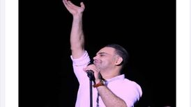 دانلود آهنگ سیامک عباسی تو هر شهر دنیا که بارون بیاد