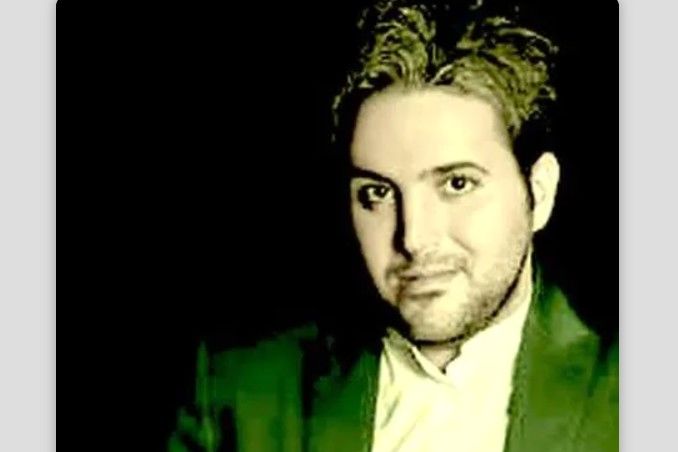 دانلود آهنگ علی عبدالمالکی این اولین عیدیه که نیستی کنارم