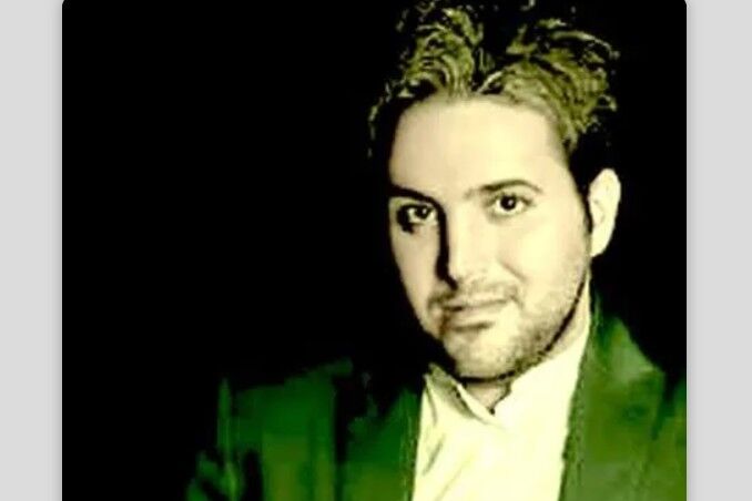 دانلود آهنگ علی عبدالمالکی این اولین عیدیه که نیستی کنارم