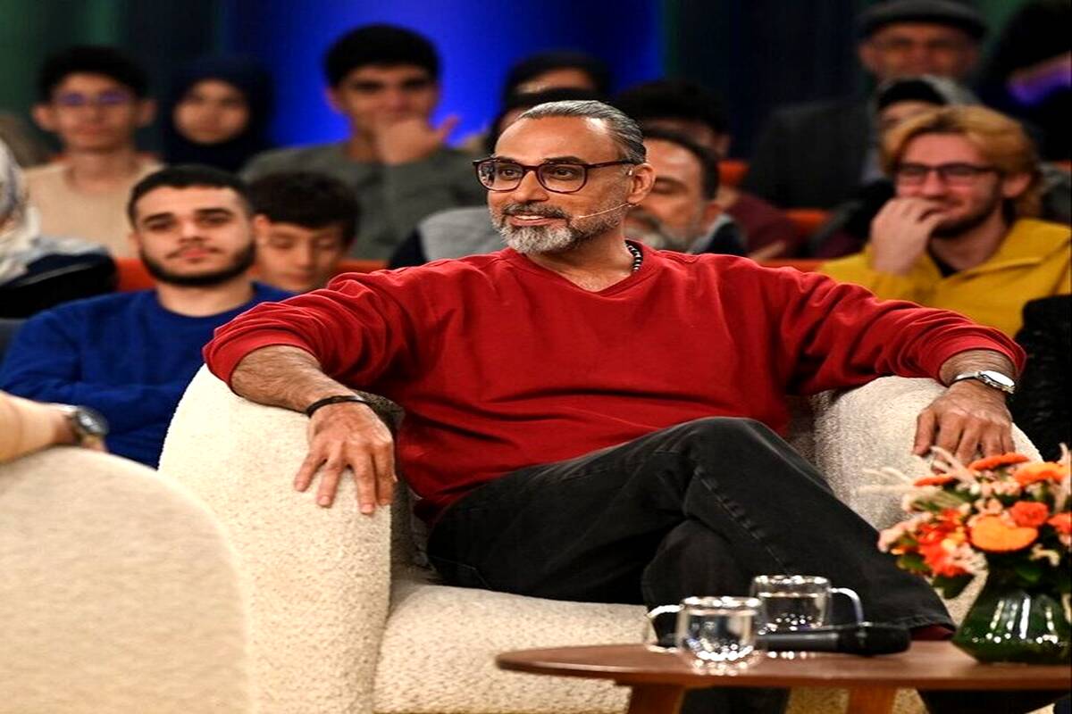 شریفیان مهمان امشب برنامه «۱۰۰۱» محسن کیایی
