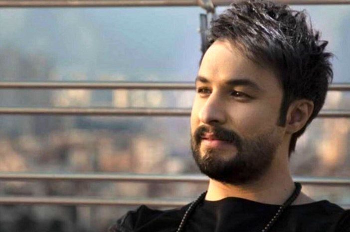 راغب: جانم را فدای خاکم می‌کنم | نور بر تاریکی پیروز است