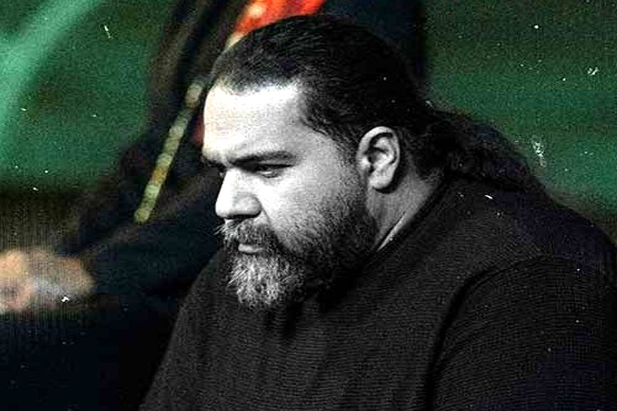 دانلود آهنگ جدید رضا صادقی به نام دروغ قشنگ