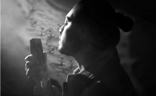 دانلود آهنگ ایمان نادین قلب مشکی