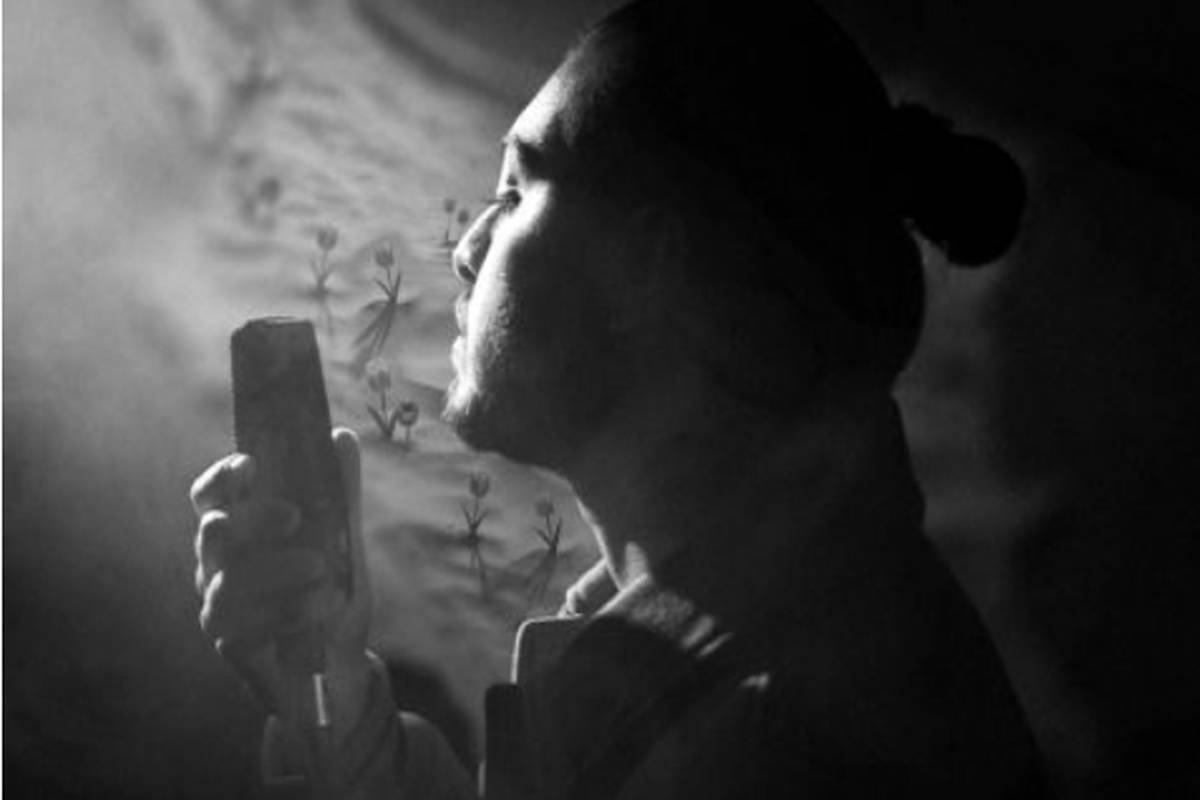 دانلود آهنگ ایمان نادین قلب مشکی