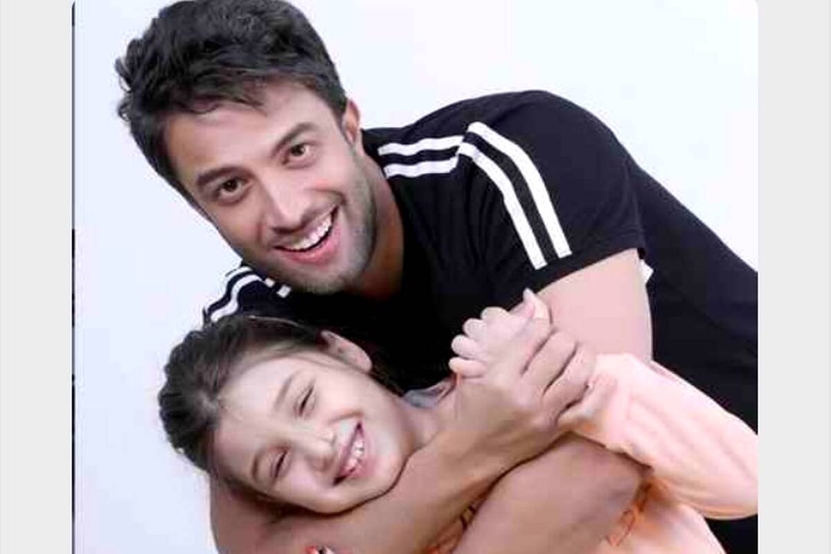 بنیامین/  آهنگ دنیا دیگه مثل تو نداره